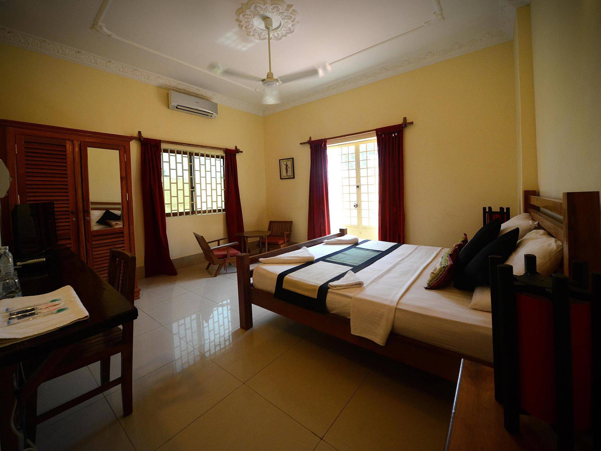 Hotel Mea Culpa Kampot Exterior foto